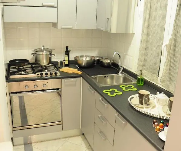 Trevi 86 Apartamento *